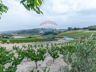 Terreno agricolo in Vendita a Caltagirone, 550'000€, 210000 m²