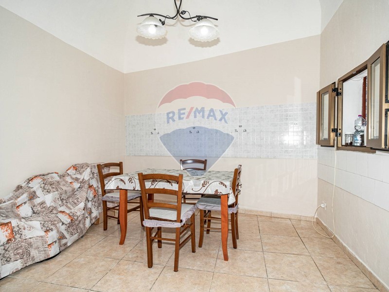 Bilocale in Vendita a Catania, 29'000&euro;, 48 m²