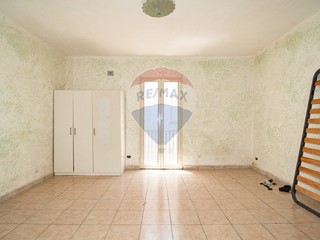 Bilocale in Vendita a Catania, 49'000&euro;, 48 m²