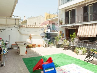 Appartamento in Vendita a Furci Siculo, 140'000€, 160 m²