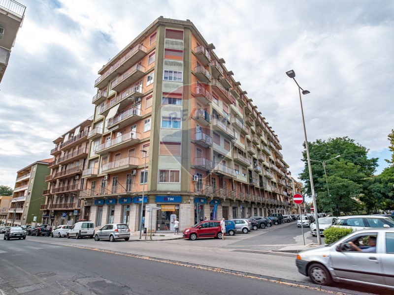 Appartamento in Vendita a Caltagirone, 125'000€, 197 m²