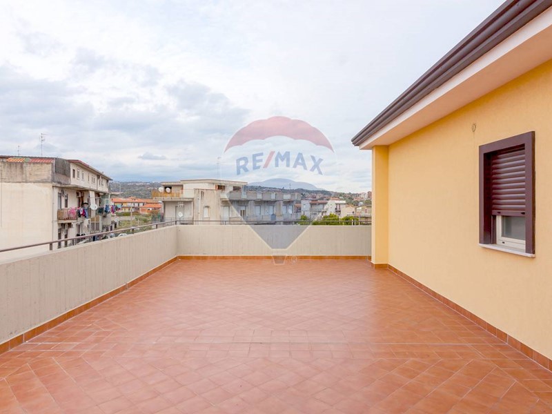 Attico in Vendita a Motta Sant'Anastasia, 120'000€, 79 m²