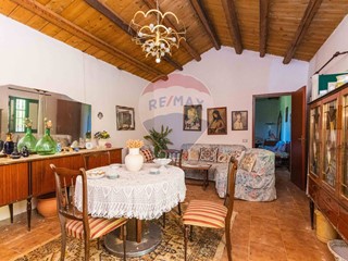 Villa in Vendita a Caltagirone, 90'000€, 135 m²