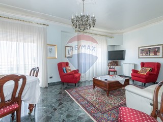 Appartamento in Vendita a Vittoria, 134'000€, 169 m²