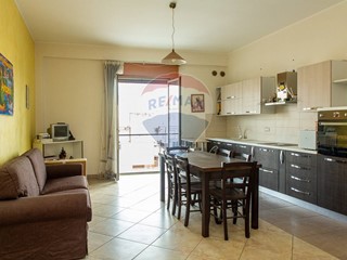 Quadrilocale in Vendita a Paternò, 75'000€, 105 m²