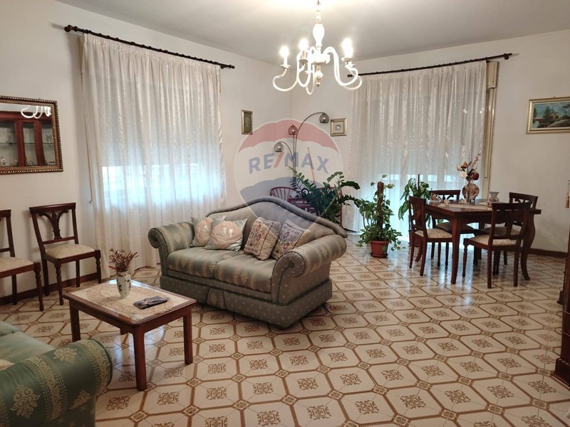 Appartamento in Vendita a Gela, 150'000€, 153 m²