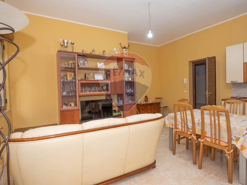 Casa Semi Indipendente in Vendita a Priolo Gargallo, 80'000€, 130 m²