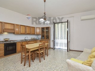 Quadrilocale in Vendita a Paternò, 50'000&euro;, 87 m²