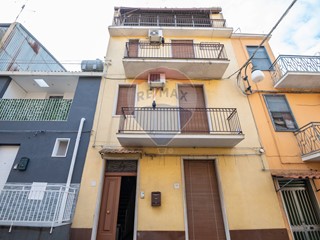 Casa Indipendente in Vendita a Grammichele, 35'000€, 170 m²