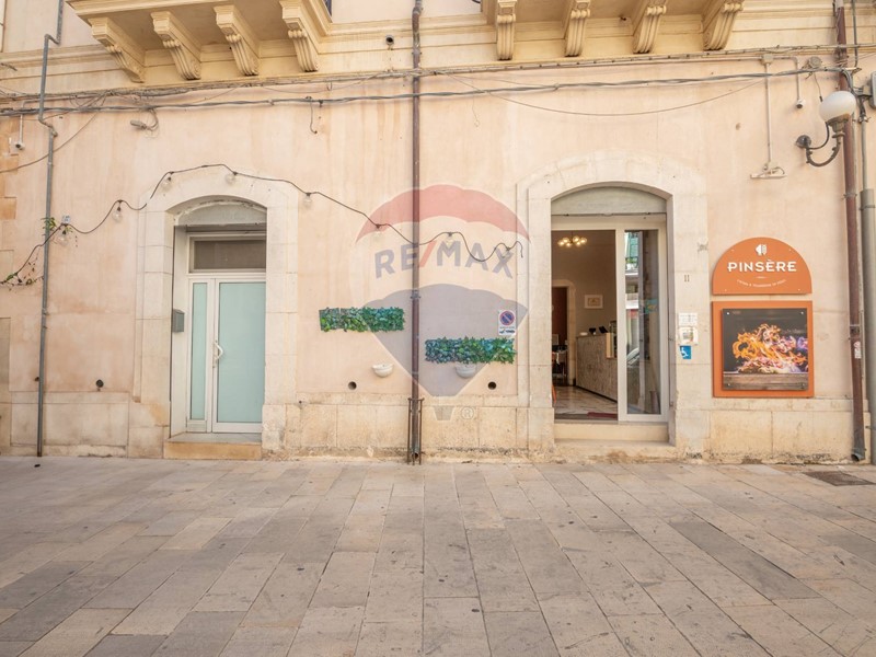 Attività commerciale in Vendita a Scicli, 150 m²