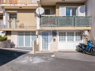 Appartamento in Vendita a Aci Castello, 199'000€, 150 m²