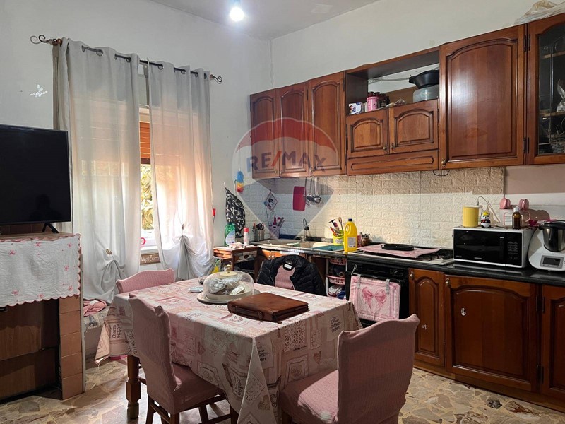 Trilocale in Vendita a Gravina di Catania, 55'000€, 65 m²