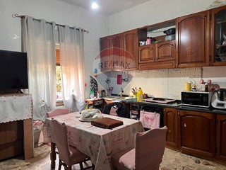 Trilocale in Vendita a Gravina di Catania, 55'000€, 65 m²
