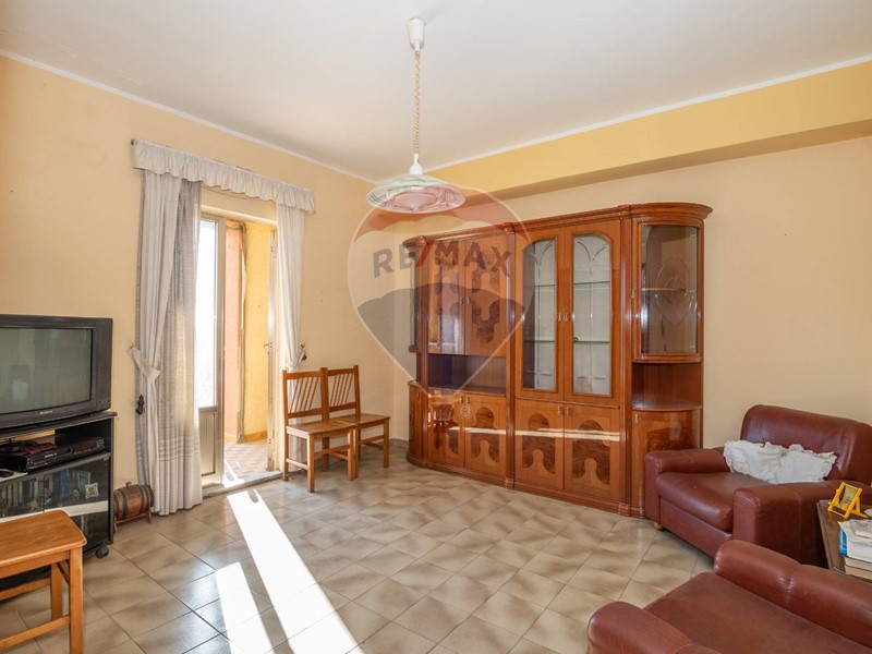 Casa Indipendente in Vendita a Grammichele, 74'000€, 247 m²