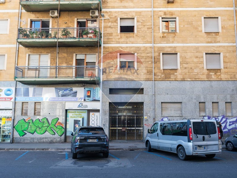 Appartamento in Vendita a Catania, 125'000&euro;, 108 m²