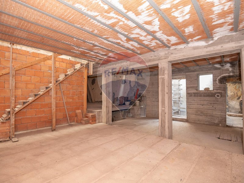 Casa Indipendente in Vendita a Caltagirone, 79'000€, 450 m²