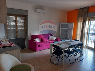 Trilocale in Vendita a Mascali, 70'000€, 78 m²