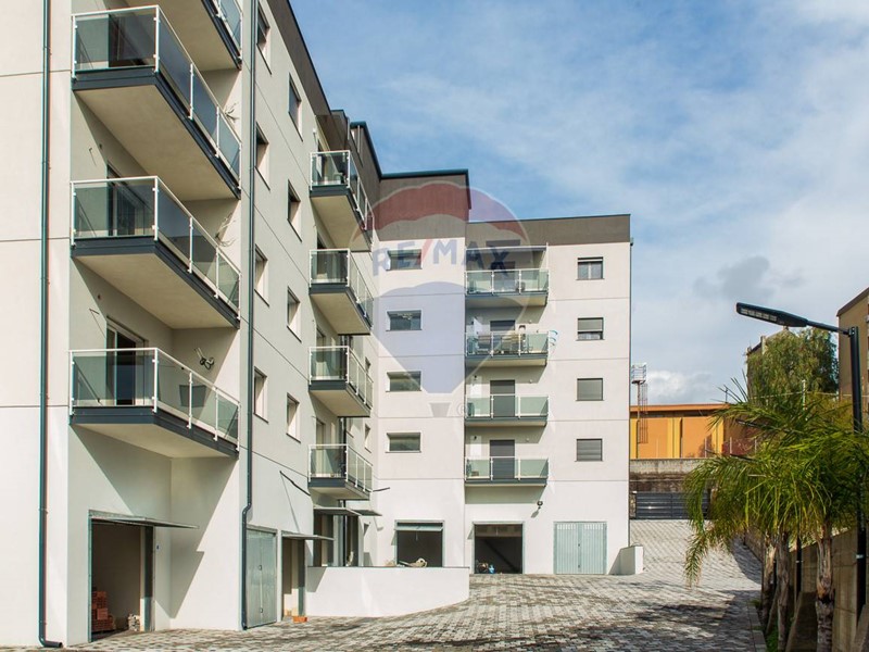 Quadrilocale in Vendita a Catania, 175'000&euro;, 105 m²