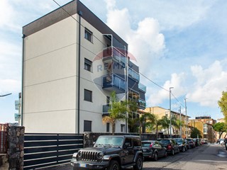 Quadrilocale in Vendita a Catania, 230'000&euro;, 115 m²