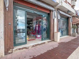 Attività commerciale in Vendita a Caltanissetta, 19'000€, 100 m²