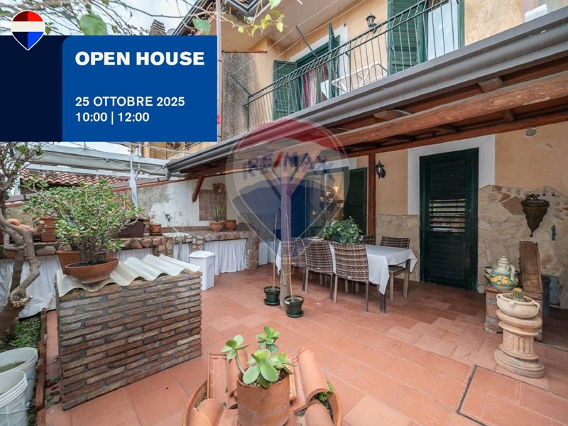 Villetta a schiera in Vendita a San Giovanni la Punta, 190'000€, 140 m²