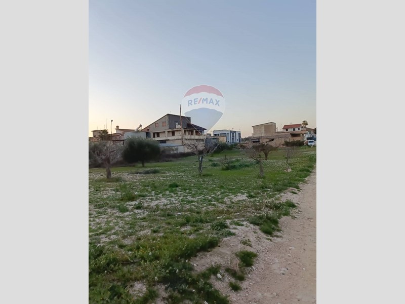 Terreno edificabile in Vendita a Mazzarrone, 65'000€, 13700 m²