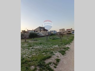 Terreno edificabile in Vendita a Mazzarrone, 65'000€, 13700 m²