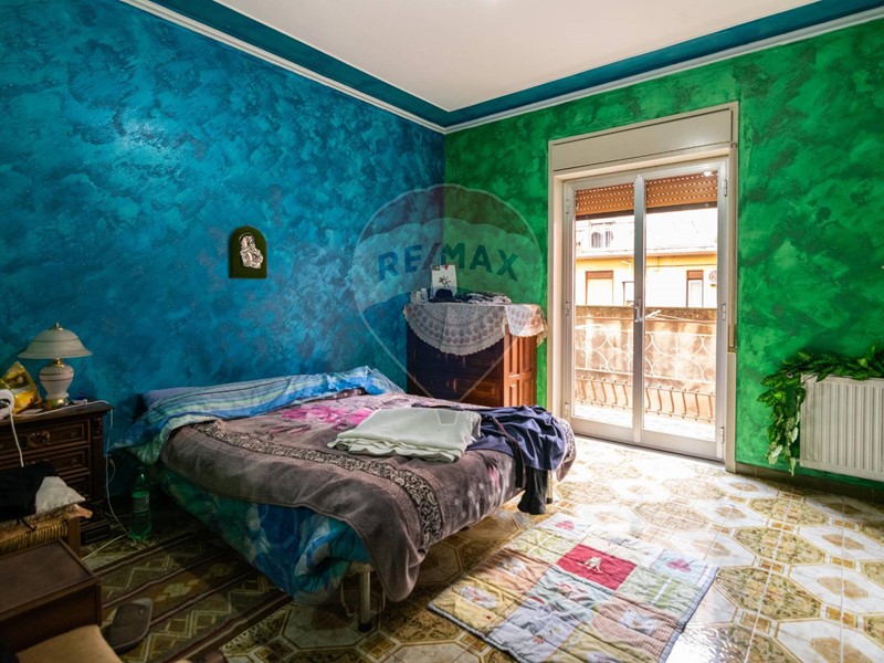 Appartamento in Vendita a Catania, 140'000&euro;, 190 m²