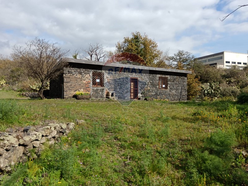 Rustico in Vendita a Belpasso, 120'000&euro;, 90 m²