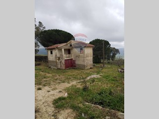 Villa in Vendita a Vizzini, 21'000€, 105 m²