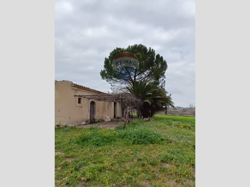 Terreno edificabile in Vendita a Grammichele, 45'000€, 29000 m²