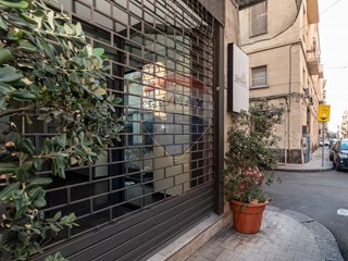Immobile commerciale in Vendita a Catania, 295'000€, 180 m²