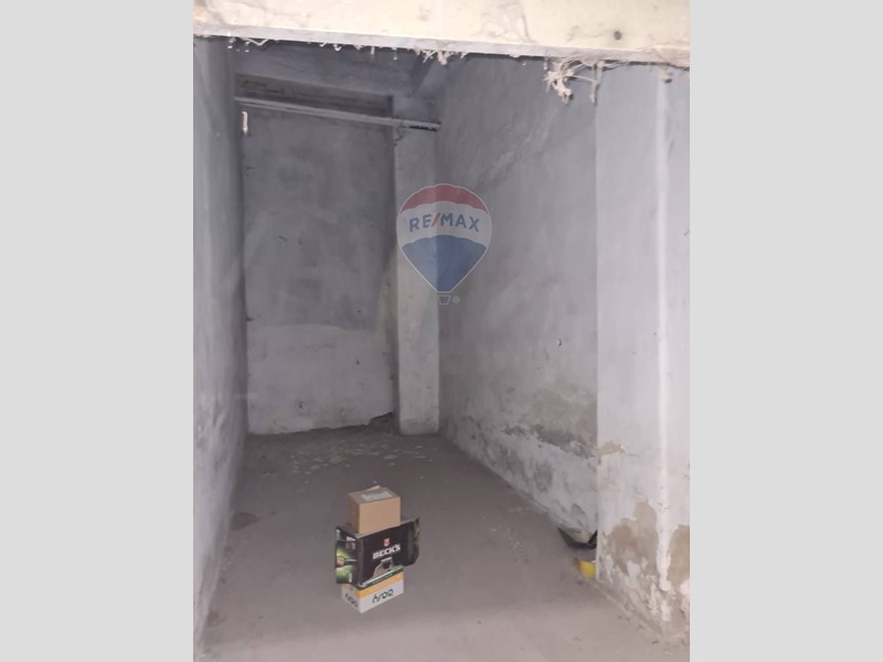 Box in Vendita a Catania, 12'000€, 16 m²