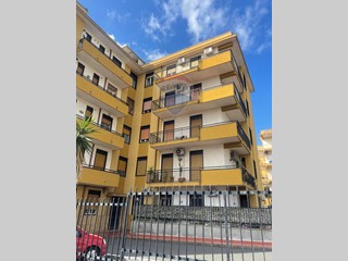 Appartamento in Vendita a Catania, 143'000&euro;, 103 m²