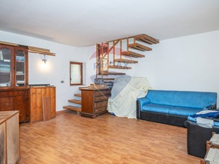 Casa Semi Indipendente in Vendita a Caltagirone, 32'000€, 135 m²