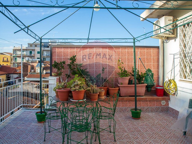 Quadrilocale in Vendita a Catania, 185'000&euro;, 106 m²