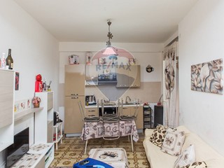 Appartamento in Vendita a Adrano, 79'000&euro;, 195 m²