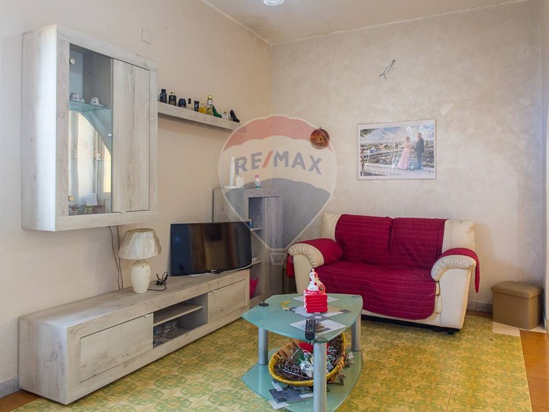 Attico in Vendita a Adrano, 44'000&euro;, 146 m²