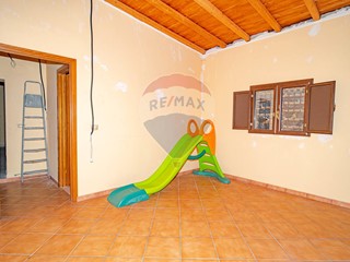 Casa Indipendente in Vendita a Catania, 120'000&euro;, 111 m²