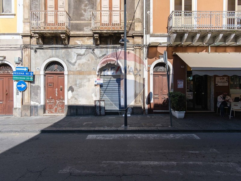 Casa Indipendente in Vendita a Fiumefreddo di Sicilia, 50'000&euro;, 131 m²