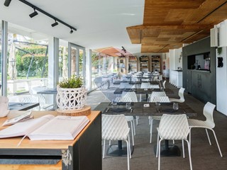 Attività commerciale in Vendita a Acireale, 53'000€, 550 m²