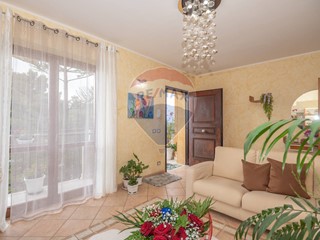 Villetta a schiera in Vendita a Caltagirone, 165'000€, 176 m²