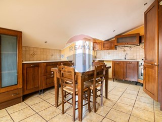 Attico in Vendita a Paternò, 95'000€, 120 m²