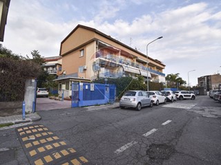 Villa in Vendita a Sant'Agata li Battiati, 205'000€, 135 m²