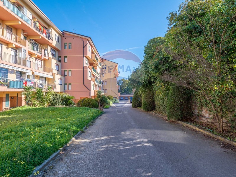 Appartamento in Vendita a Caltagirone, 115'000€, 100 m²