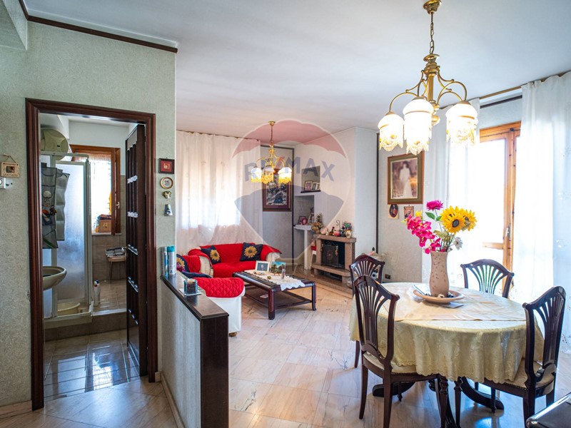 Appartamento in Vendita a Viagrande, 159'000&euro;, 154 m²