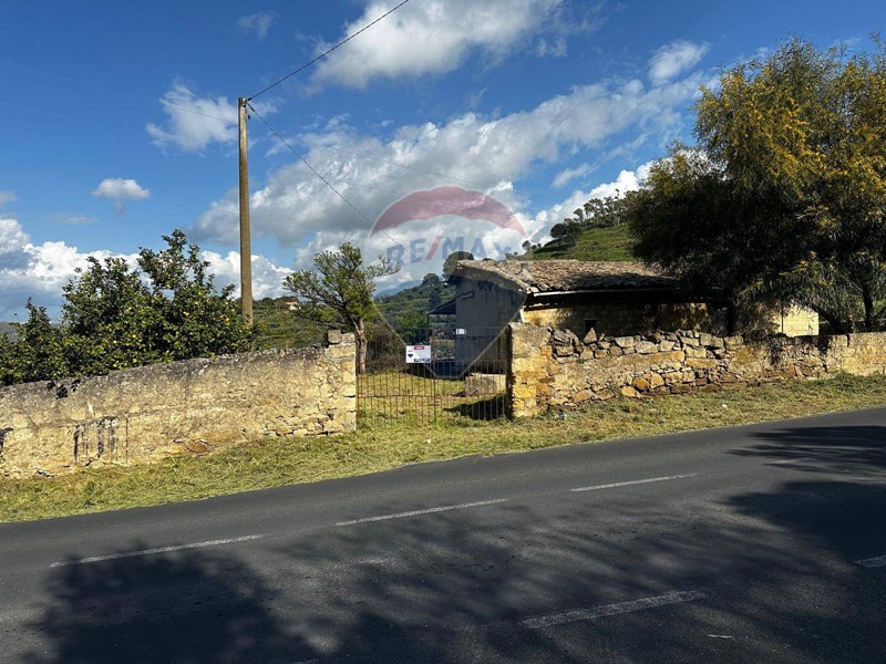 Villa in Vendita a Grammichele, 30'000€, 70 m²