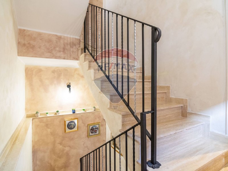 Casa Indipendente in Vendita a Paternò, 175'000€, 173 m²