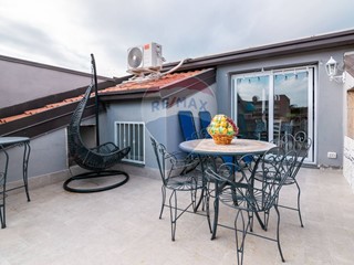 Casa Indipendente in Vendita a Paternò, 175'000€, 173 m²