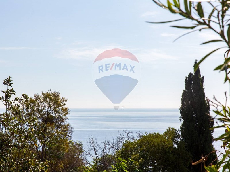 Casa Indipendente in Vendita a Letojanni, 89'000€, 45 m²